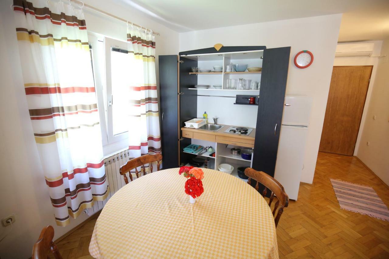 פטרצ'אנה Apartments Paleka מראה חיצוני תמונה